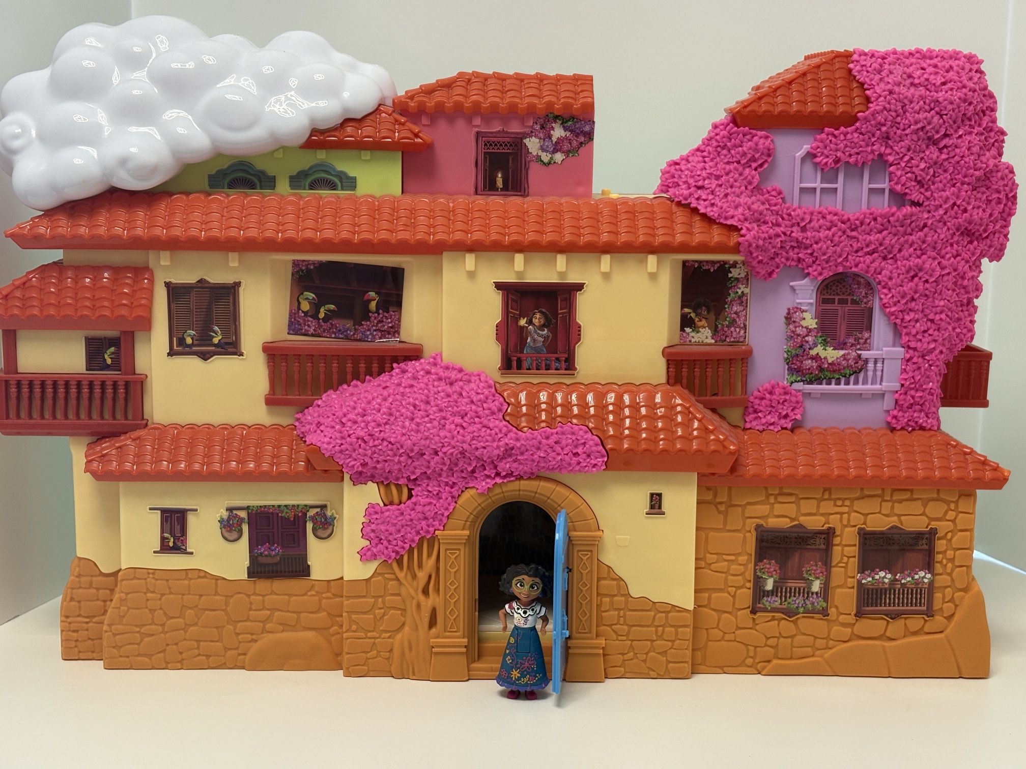 Disney Encanto Magical Madrigal Casa & Isabela Garden Room