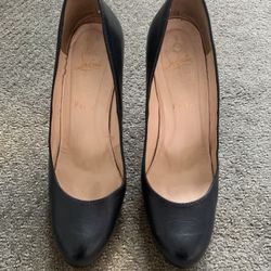 Christian Louboutin Shoes (size 9) 