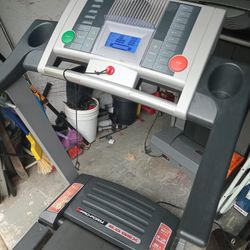Nice Clean Working Pro Form Treadmill 