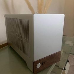 New Fractal Design Terra
Mini-ITX Small Form
Factor PC Case (Silver)
Retail $200