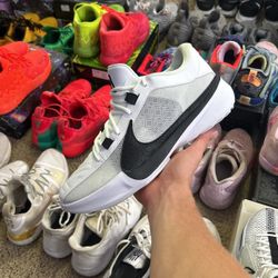 Brand New Freak 5 “White” size 11