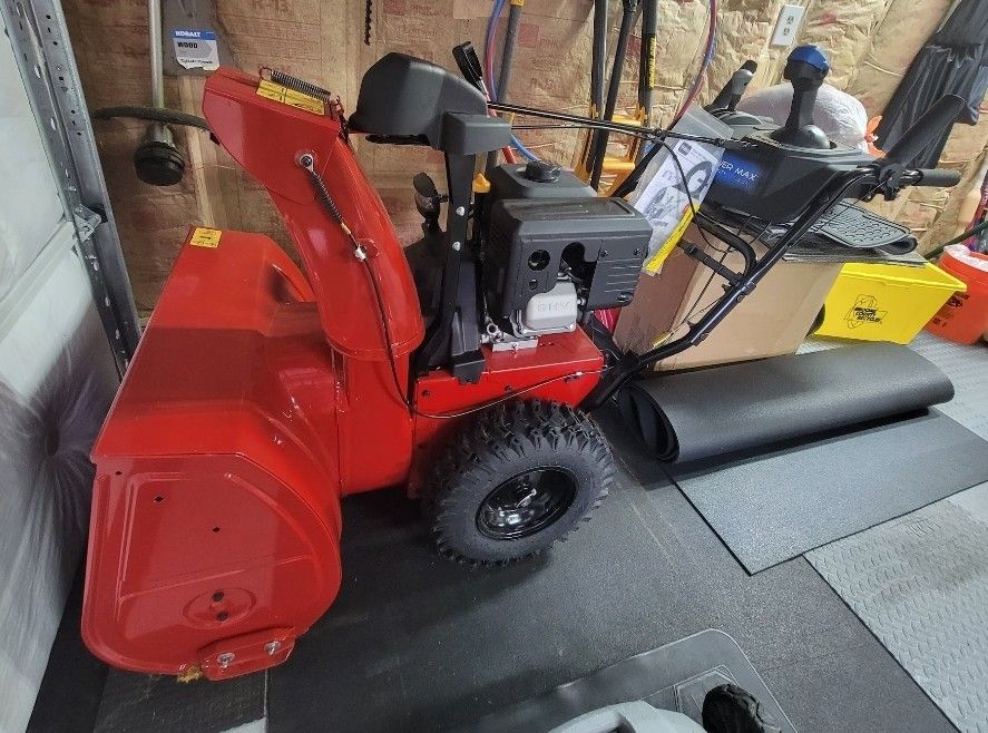 Toro 28" Power Max HD 828 OAE Two-Stage Gas Snow Blower