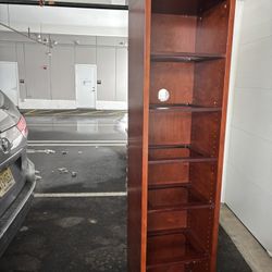 cabinet shellf    L. 18.  w. 16.    h. 80