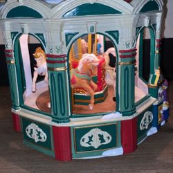 Vintage 1999 Mr Christmas Carrousel Plays 25 Songs
