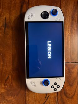 Legion Go S 32GB RAM, 1TB storage