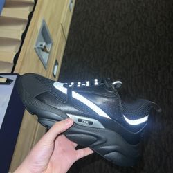 Dior B30