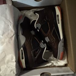 Jordan 4 Retro 