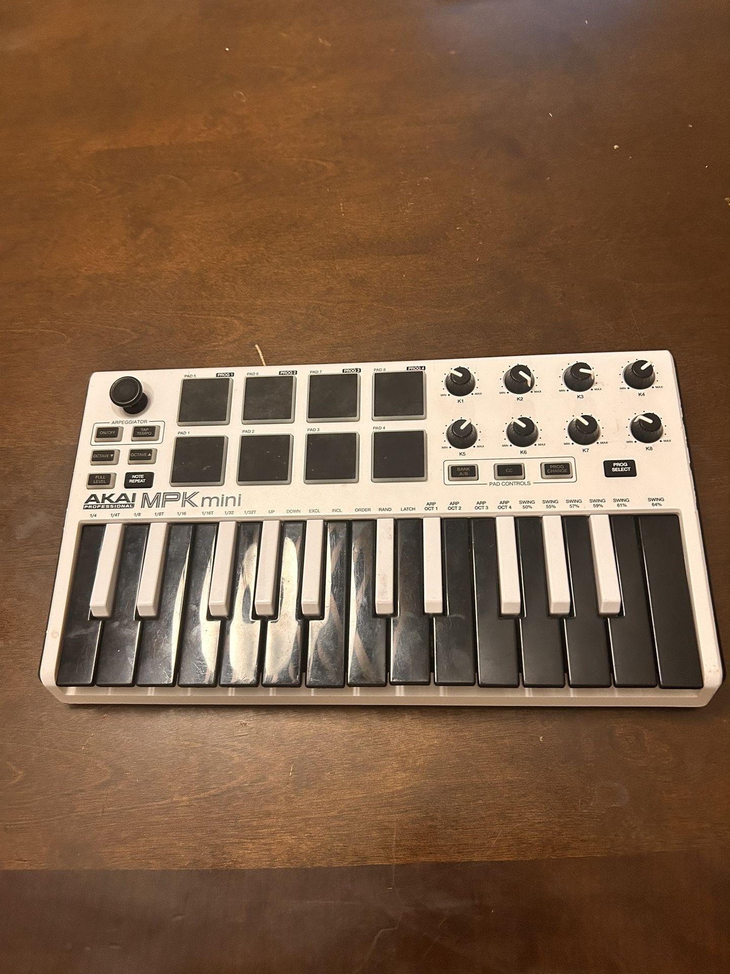 AKAI mpk mini
