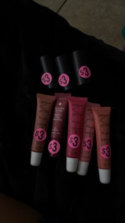 Lip oils / blushes