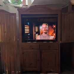 Real Wood Tv Nook And Bookcases