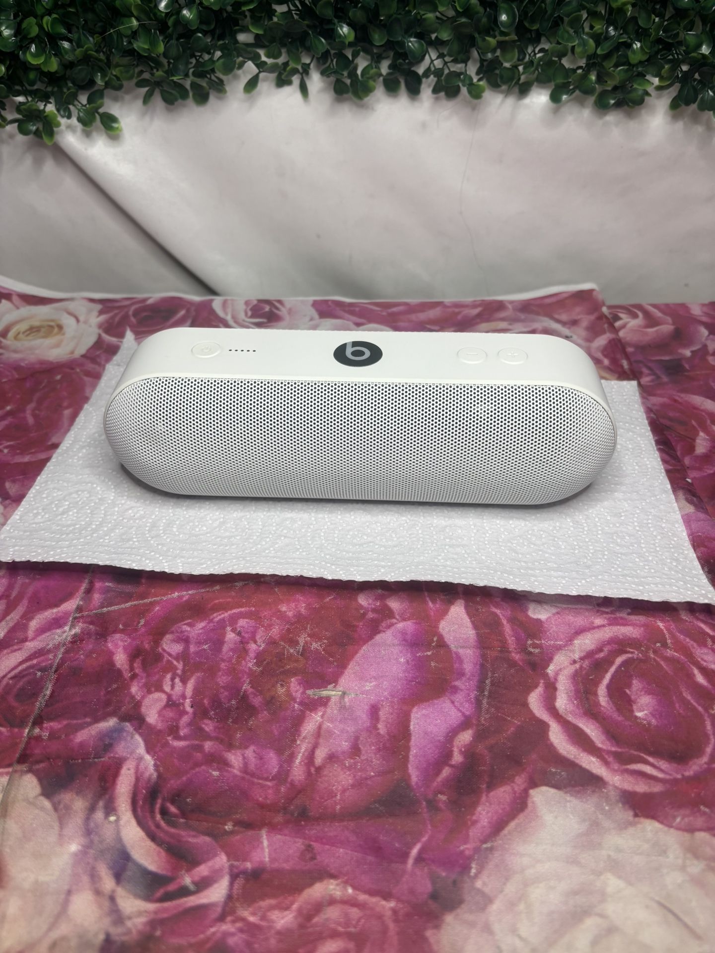 Beats Pill Bluetooth Speaker (needs Charger)