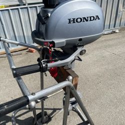 Like New HONDA BOAT MOTOR