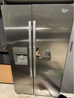 Whirlpool 24.6-cu ft Standard-Depth 36-in Wide Side-by-Side Refrigerator