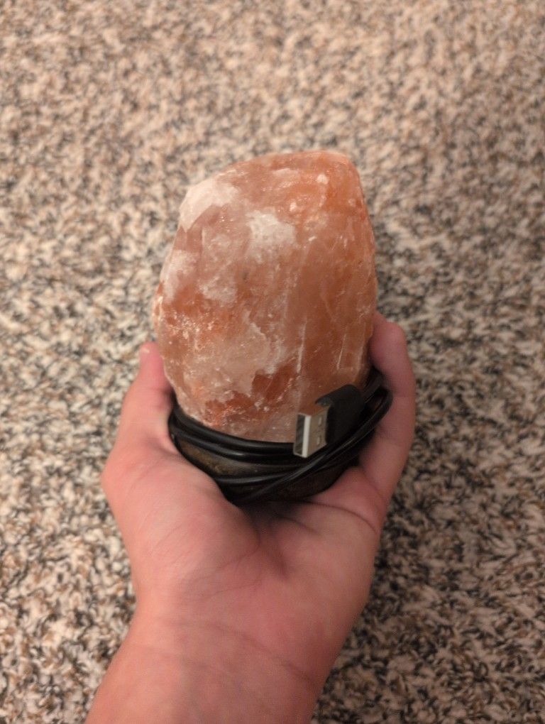 Salt Rock Mini Lamp