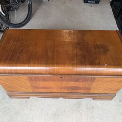 Lane Cedar Wood Chest For Restoration