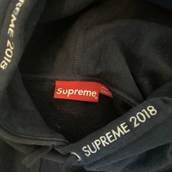 Supreme 2018 Channel hooded sweatshirt 