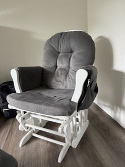 Rocking Chair With ottoman