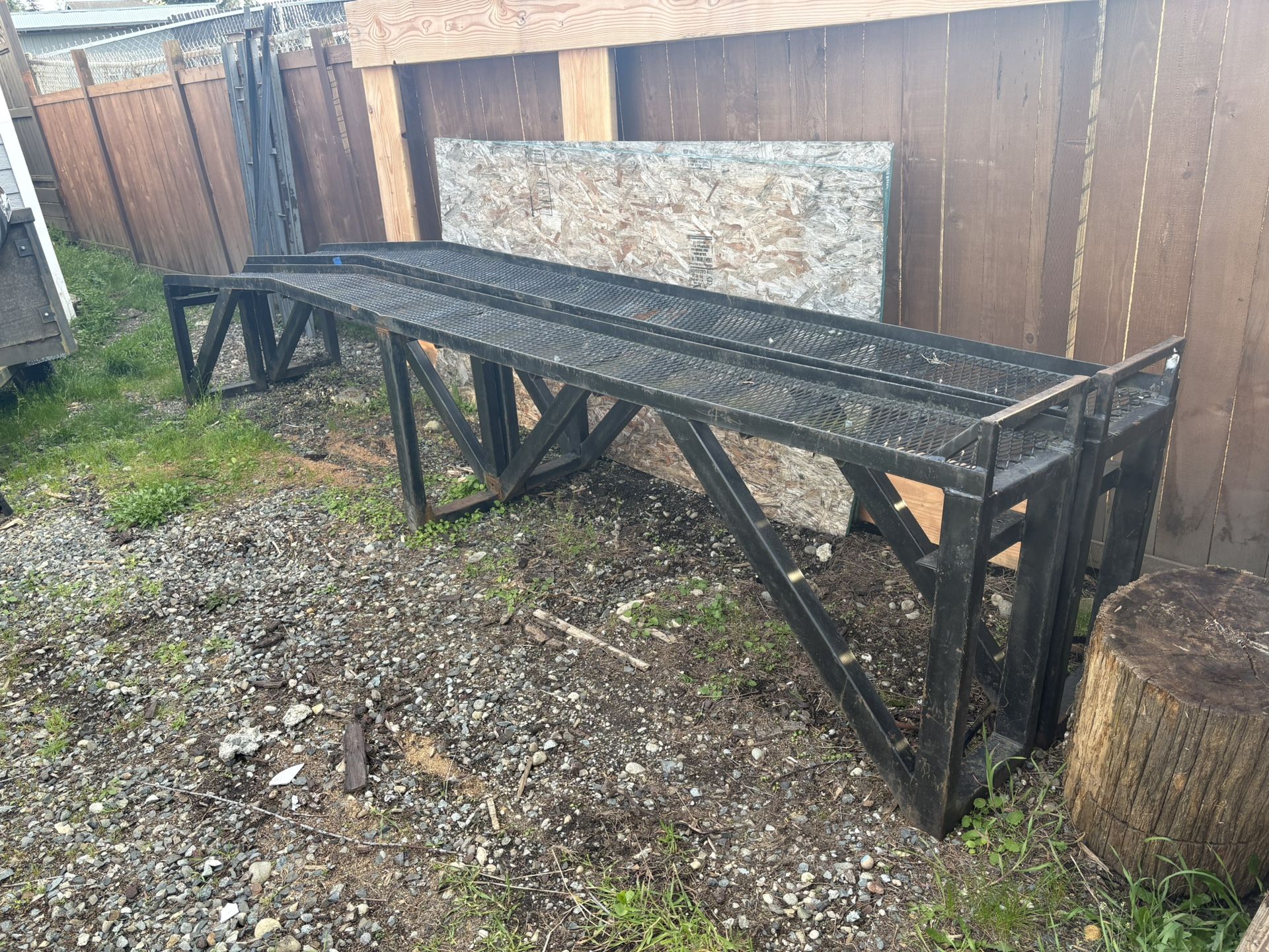 14ft Vehicle Display Ramps