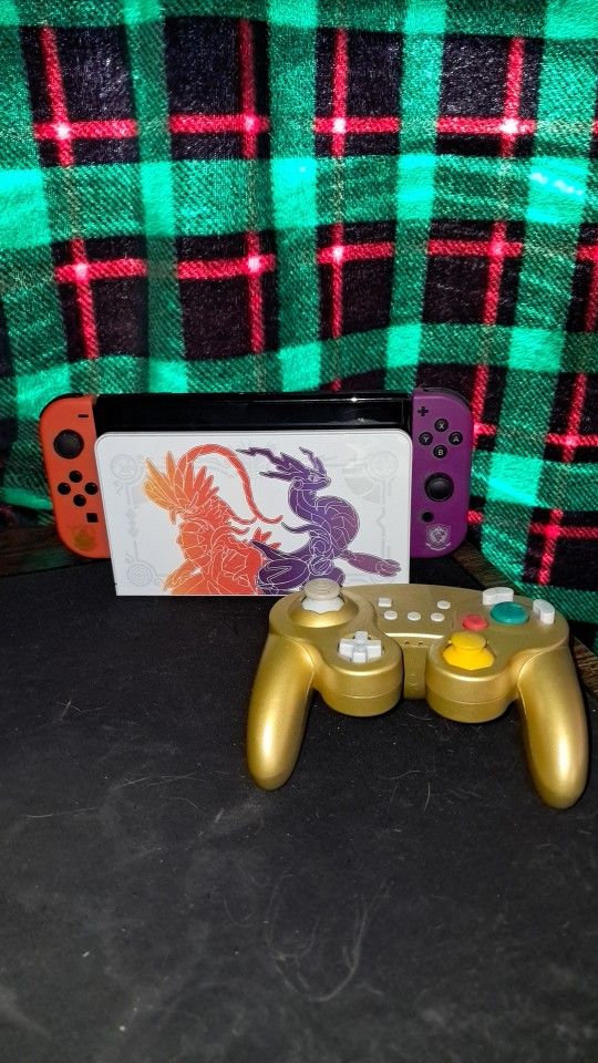scarlet and violet OLED Switch