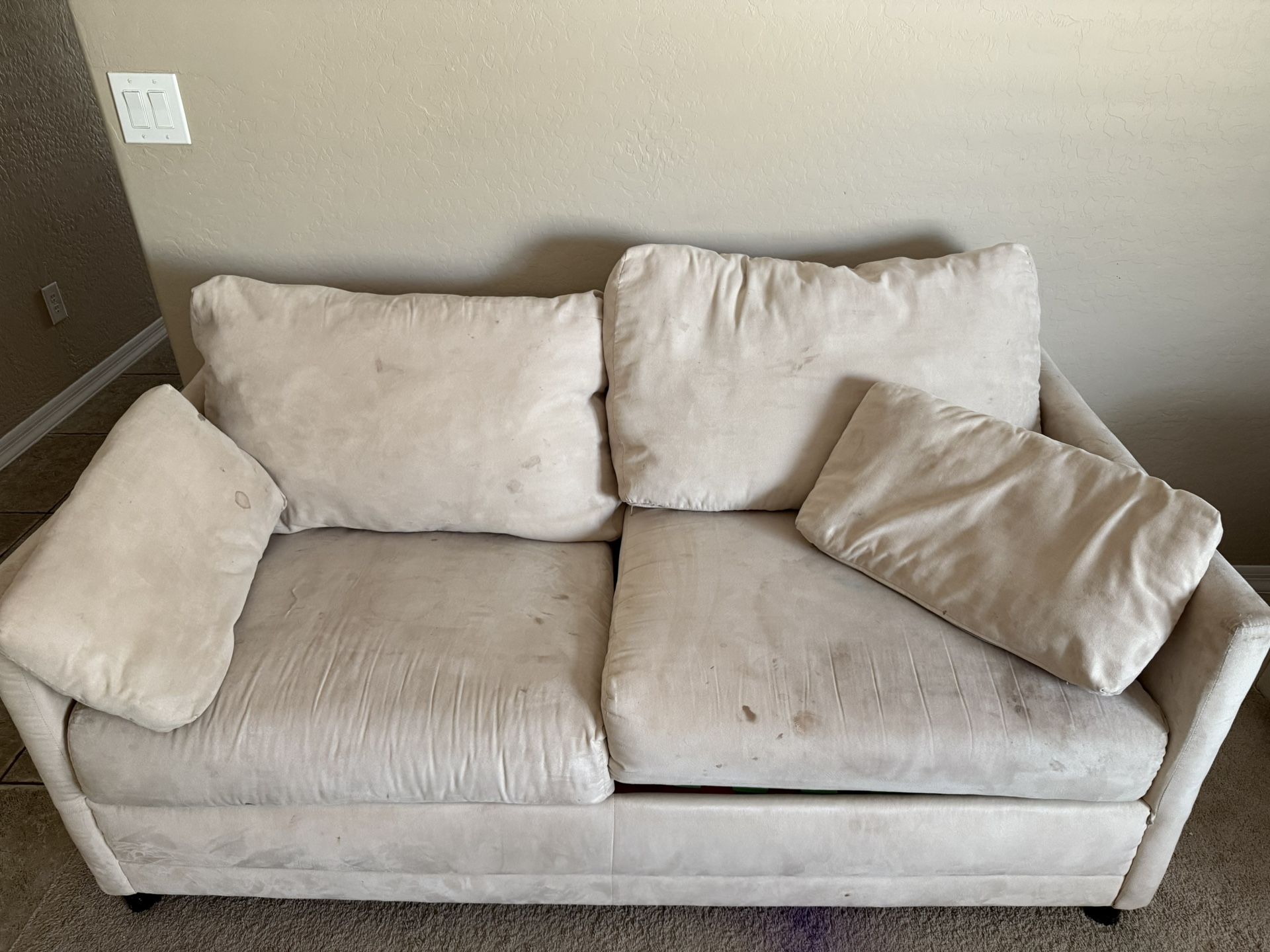Couch/Sofa