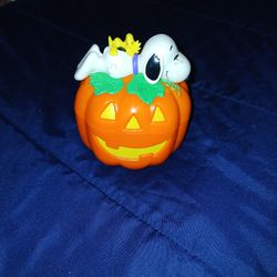 Snoopy Whitmans Candy Bank