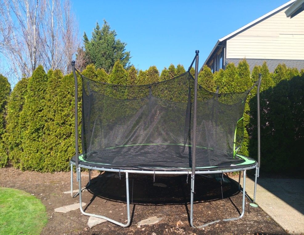 Bounce Pro Trampoline 14'