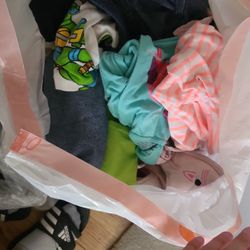 LOTS of Bags of Baby Clothes Up To Big Kids Clothes!