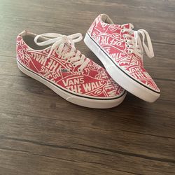 Classic Vans “Off The Wall”