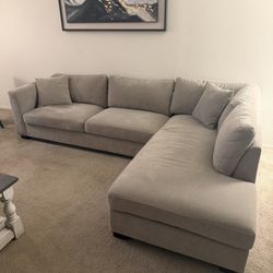 Thomasville Walsen Sectional Couch with Storage Ottoman