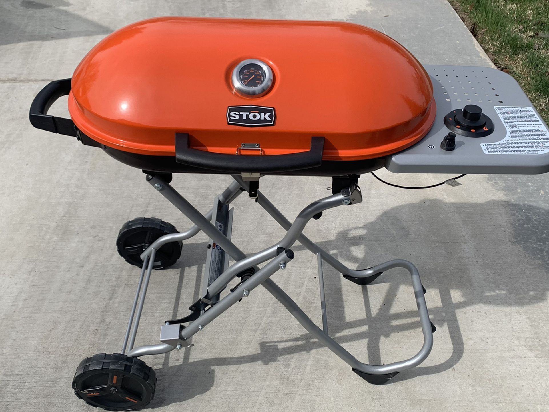 Stok Gridiron 348 Sq. In. 1-Burner Portable Propane Gas Grill in Black/Orange with Insert System