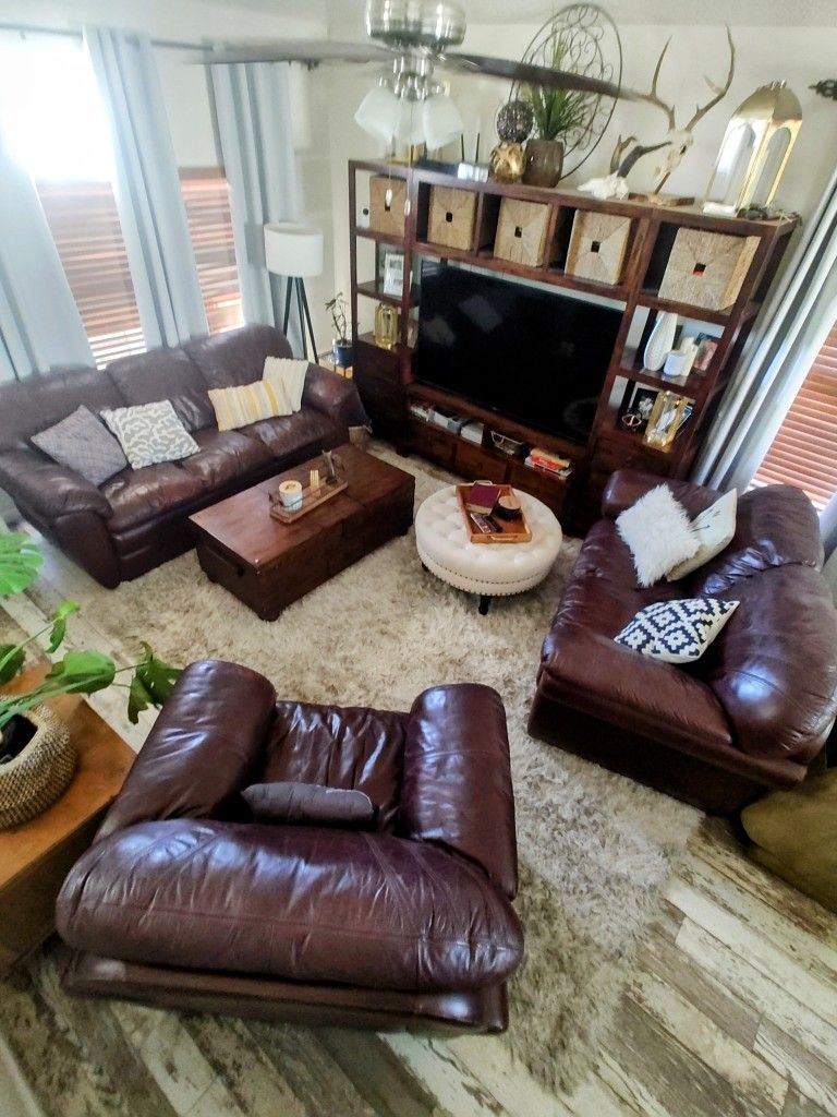 Leather Sofa, Loveseat & Matching Chair