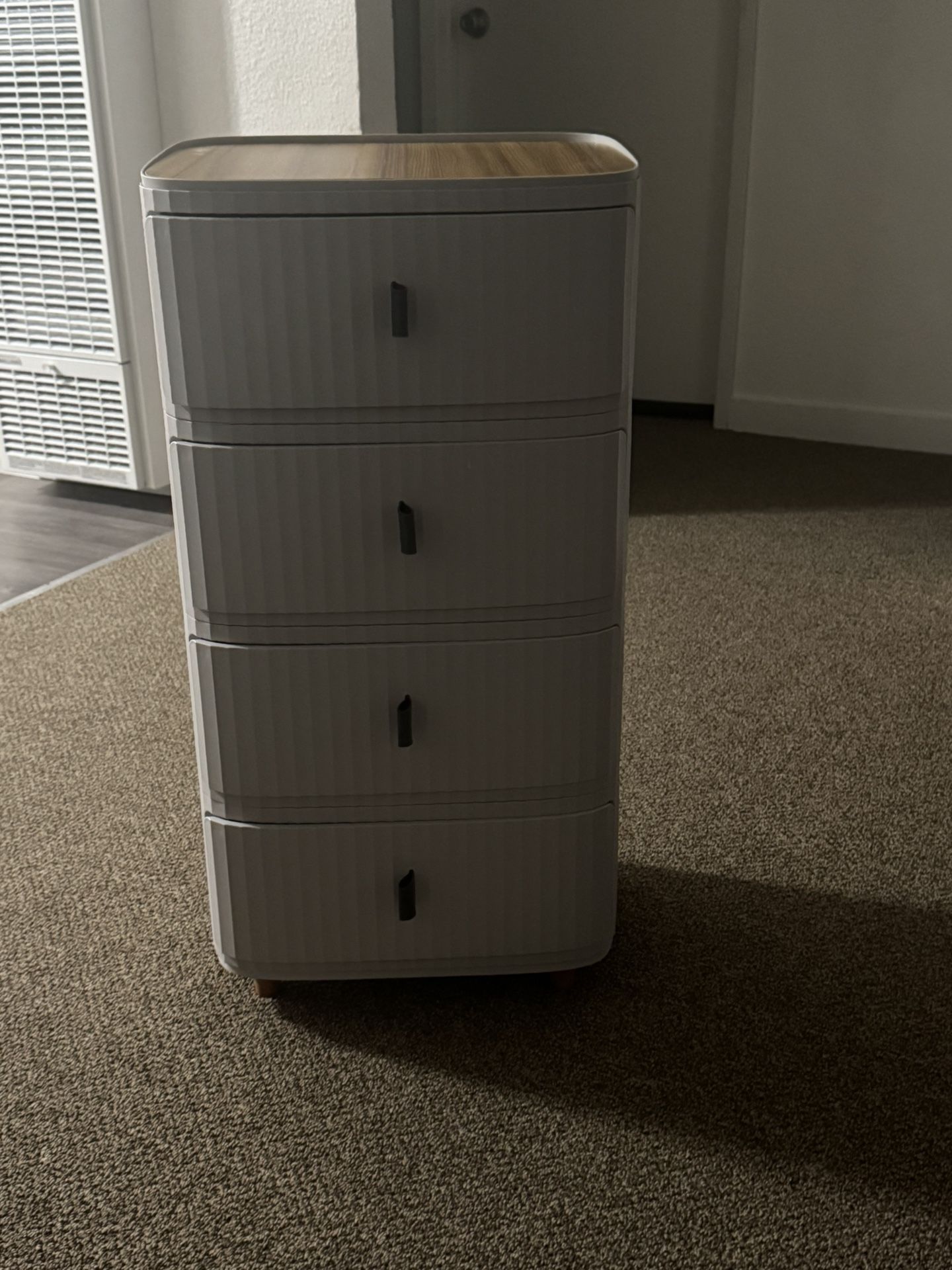4 Plastic storage Drawer
