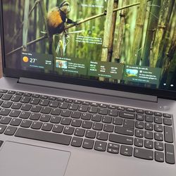 Laptop computer Lenovo size 15.16 inch