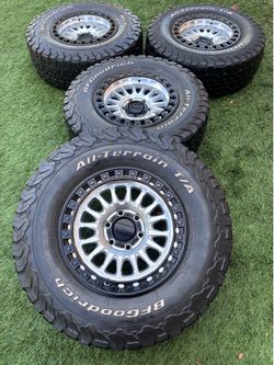 KMC wheels and tires 285/70/17!