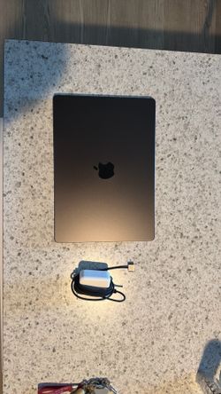 Macbook Pro 14”