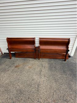 Daybed with mattress and springs