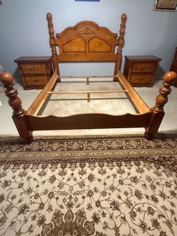 Solid Wood Queen Bedroom Set – Bed Frame + 2 Matching Nightstands