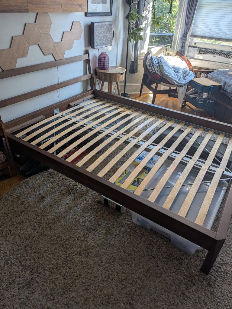 Queen Wood Bed Frame With Slats 