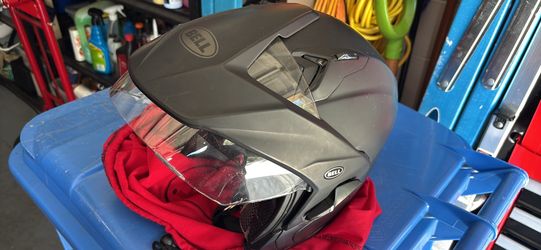 Motorcycle helmet