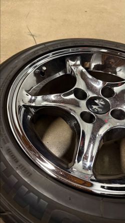Tires with rims