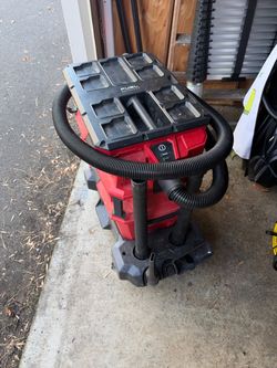 Milwaukee M18 FUEL NEXUS Wet/Dry Vacuum w/ Vaclink