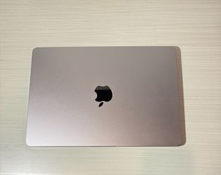 MacBook Air M2 16GB RAM 500GB