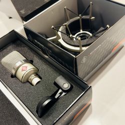 Studio microphone & Shock Mount