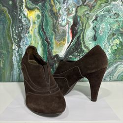 Steve Madden suede Ankle Boots • Size 10
