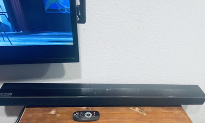 LG Sound Bar With Control