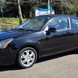2010 Ford focus se