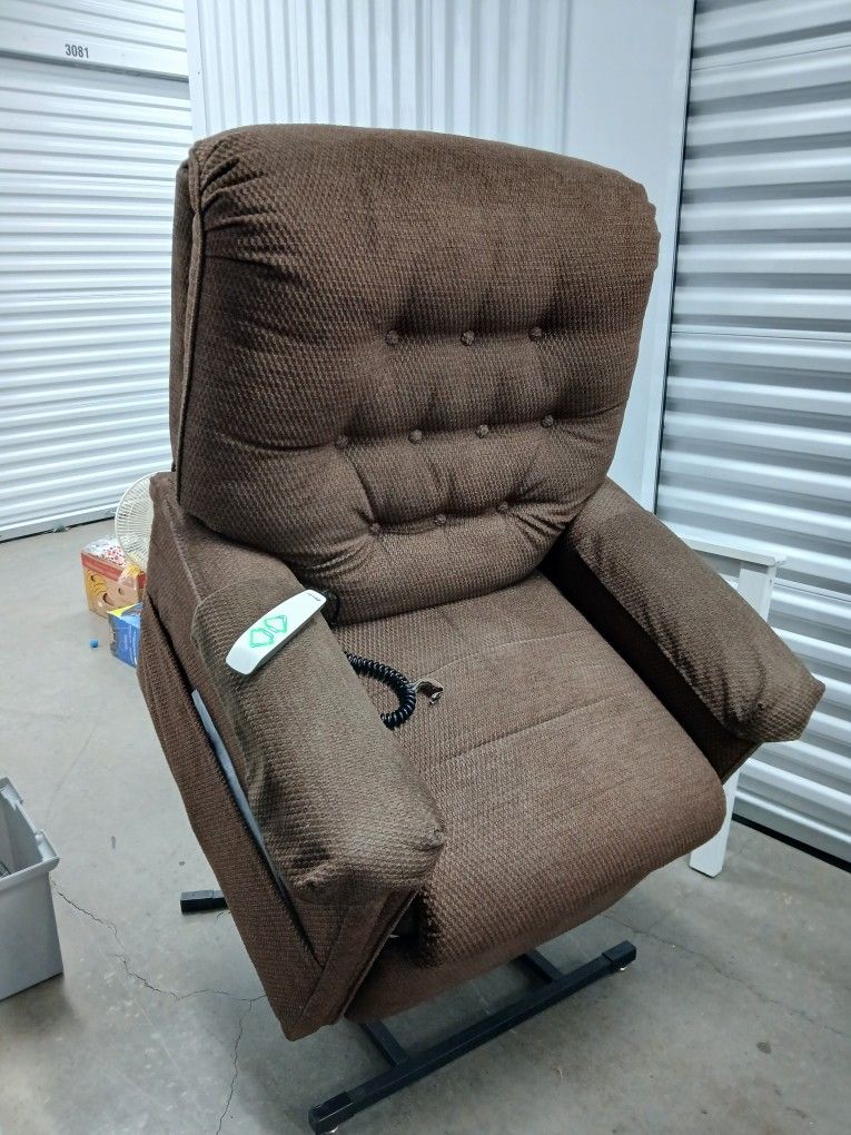 Power-Lift Chair $150 OBO