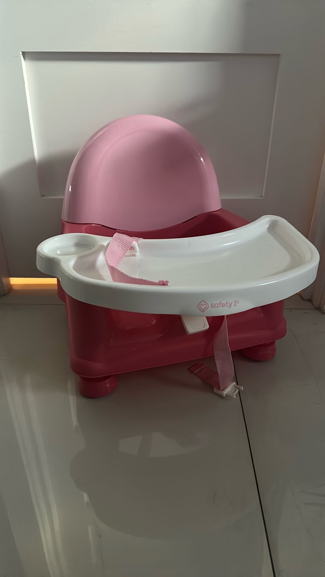 Safety 1st Easy Care Swing Tray Feeding Booster, Coral Crush, Toddler