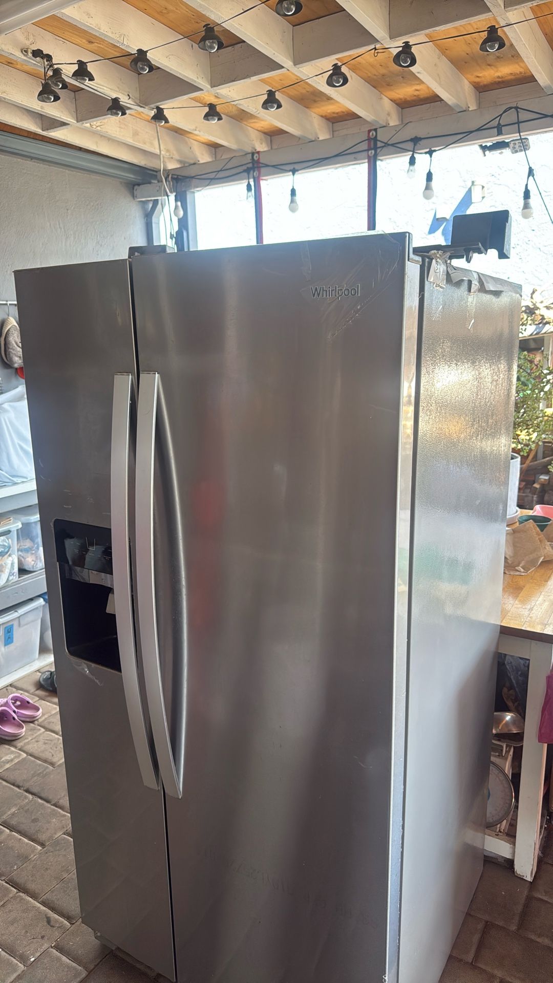 Whirlpool Refrigerator W33xD30.5xH65.5