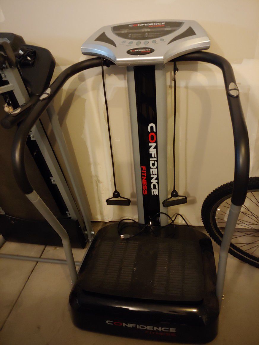Confidence Fitness Vibration Plate Trainer $150(obo)